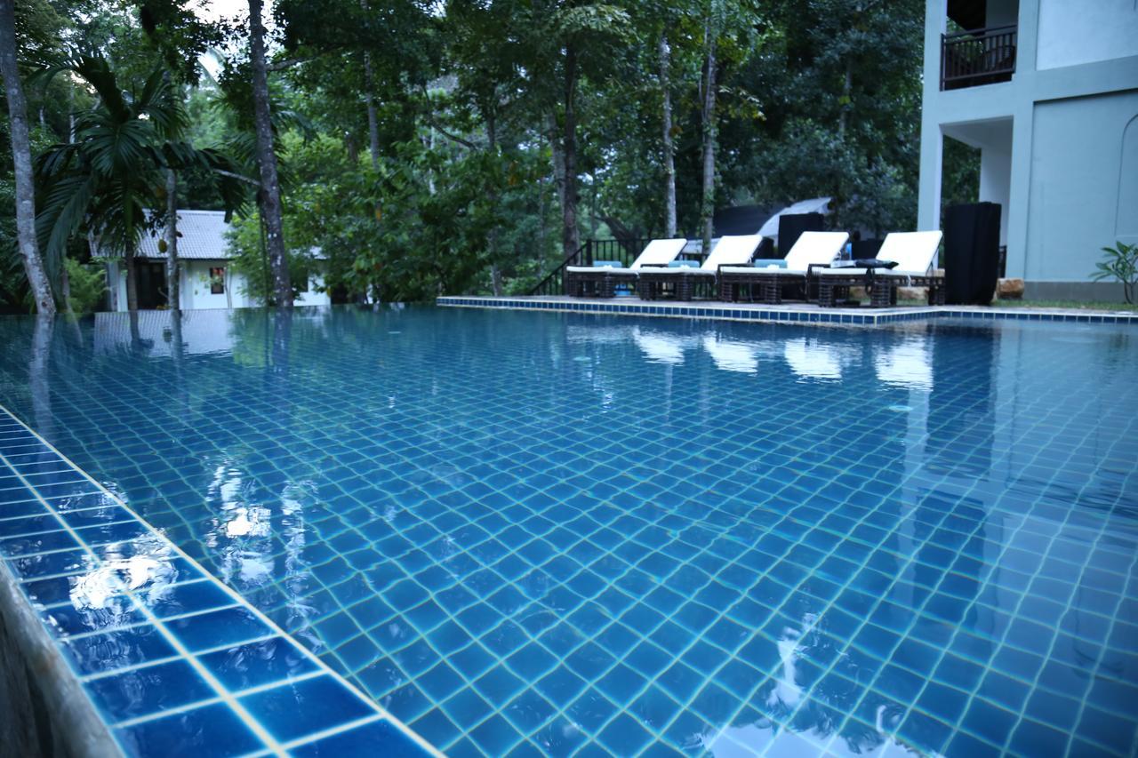 Serendib Signature Resort Digana Bagian luar foto